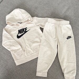 Nike Toddler Cream Jogger Set